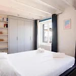 Malagnou - Spacieux Lumineux Avec Rooftop A Apartment